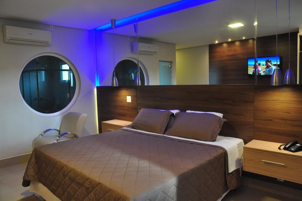 Kamur Plaza Hotel Goianesia Exterior foto